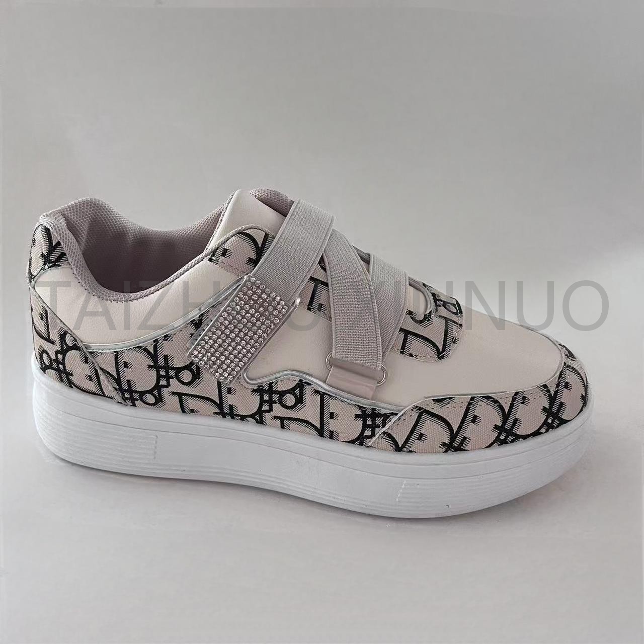 FOR WOMEN FASHION  LADIES SNEAKERS XN-W120